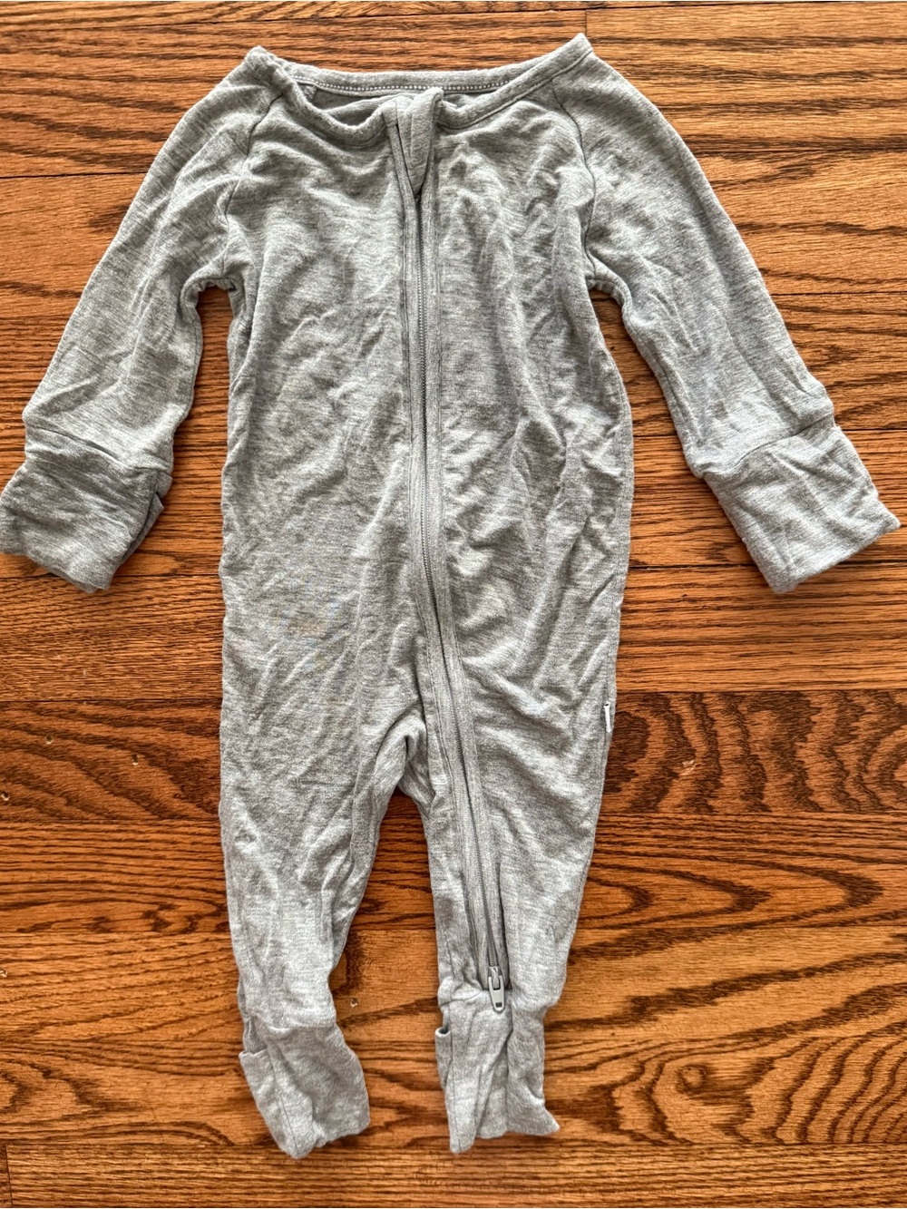 Heather gray zippy